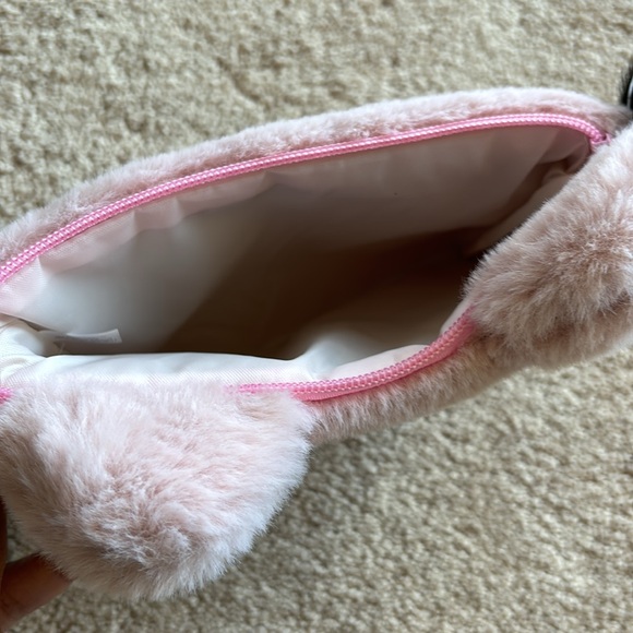 Cat Pouch - Picture 3 of 5